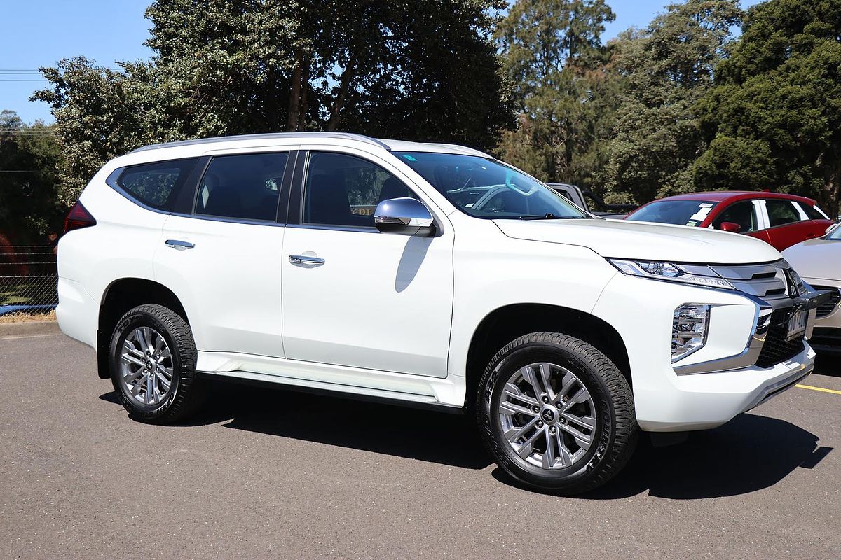 2022 Mitsubishi Pajero Sport GLX QF
