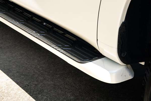 2019 Nissan Patrol Ti Y62 Series 5