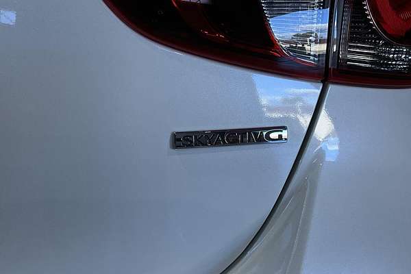 2025 Mazda 2 G15 Evolve DJ Series