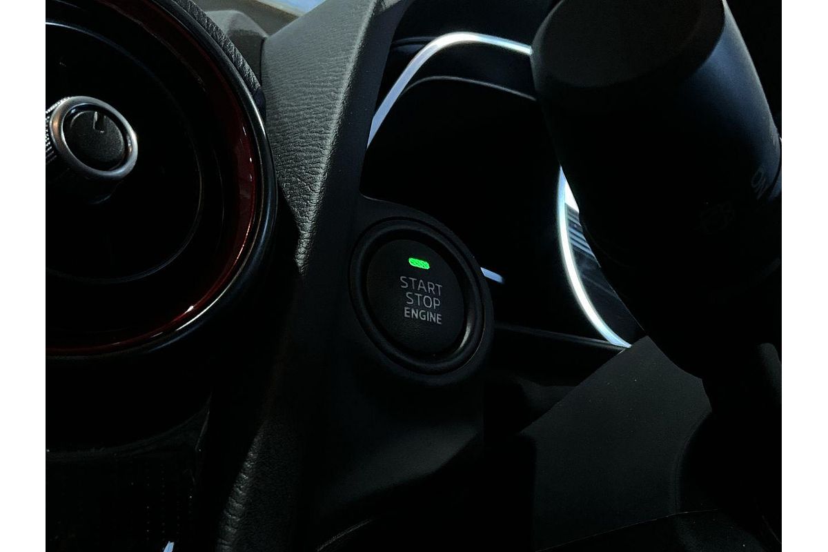 2025 Mazda 2 G15 Evolve DJ Series