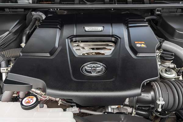 2023 Toyota Landcruiser GXL FJA300R