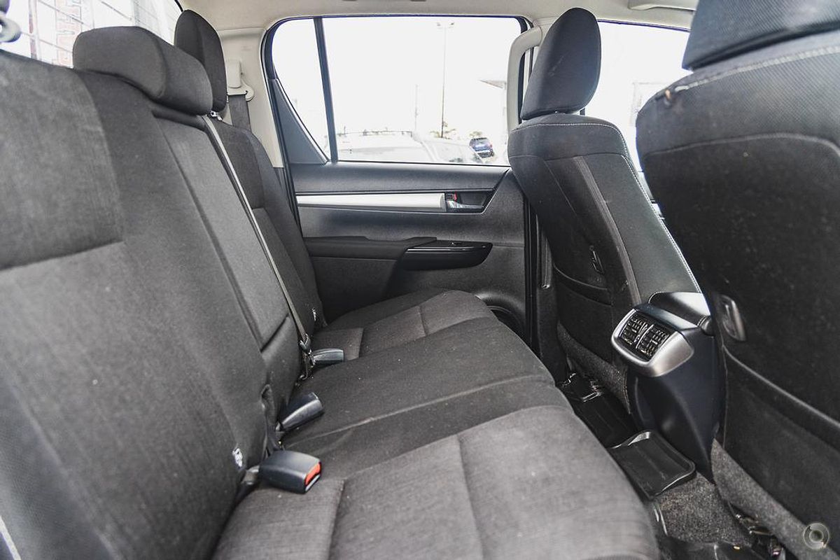 2020 Toyota Hilux SR5 GUN126R 4X4