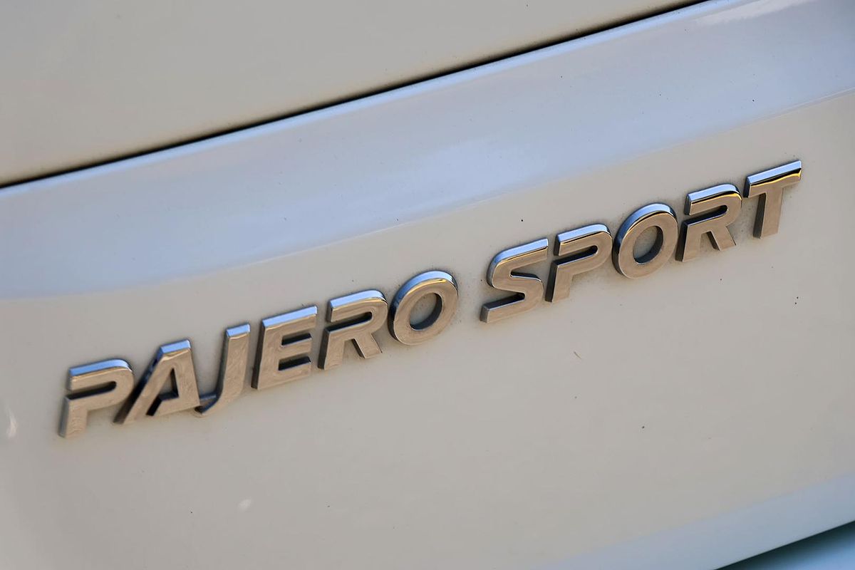 2022 Mitsubishi Pajero Sport GLX QF
