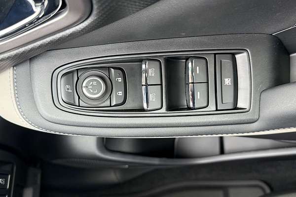 2024 Subaru Forester 2.5i-S S5