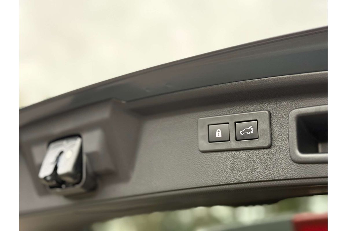 2024 Subaru Forester 2.5i-S S5