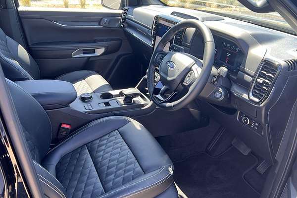 2025 Ford Ranger Platinum 4X4 3.0L