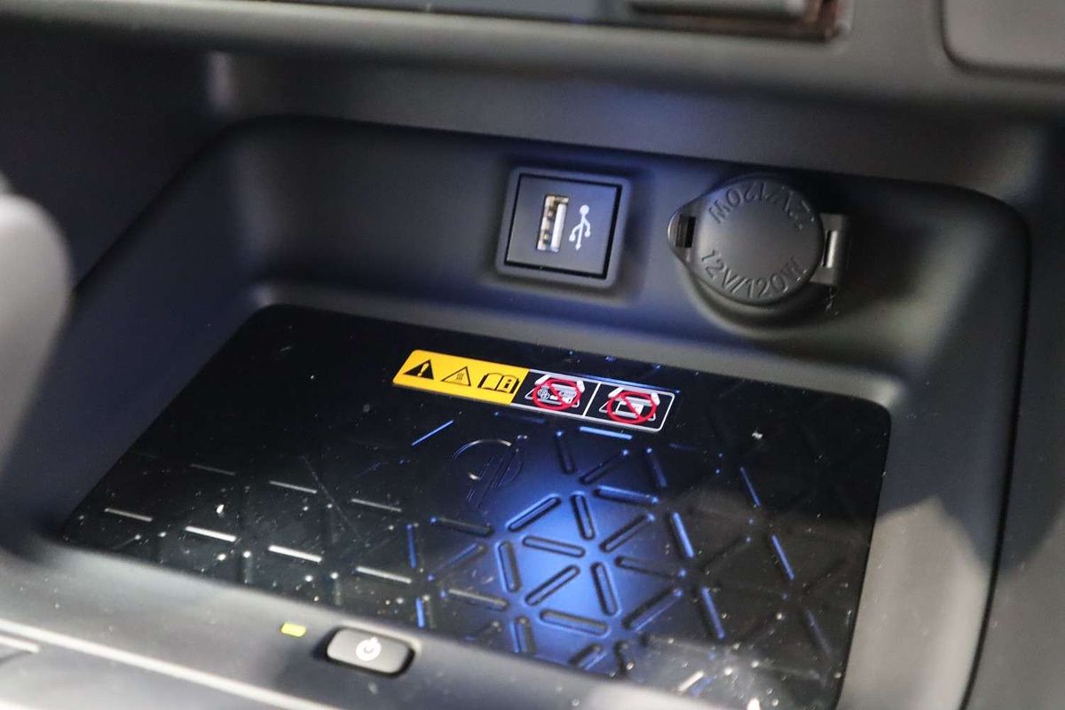 2022 Toyota RAV4 XSE AXAH54R
