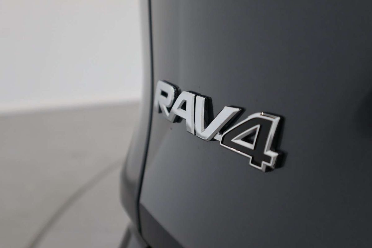 2022 Toyota RAV4 XSE AXAH54R