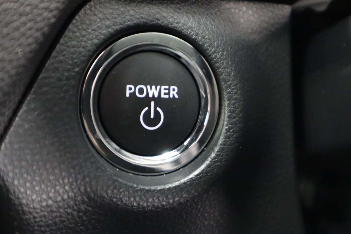 2022 Toyota RAV4 XSE AXAH54R