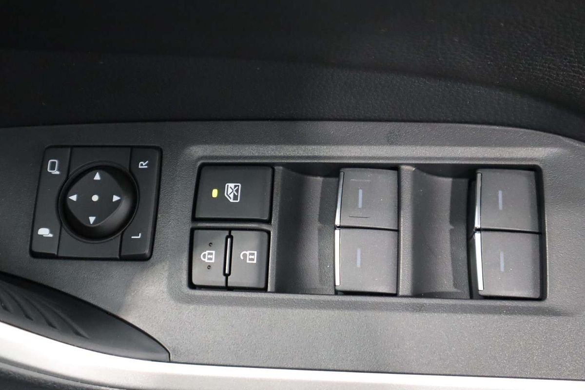 2022 Toyota RAV4 XSE AXAH54R