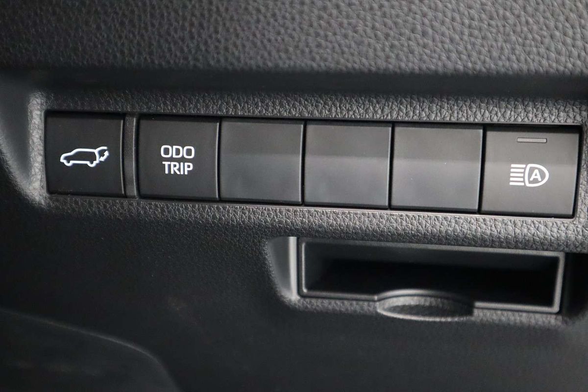 2022 Toyota RAV4 XSE AXAH54R