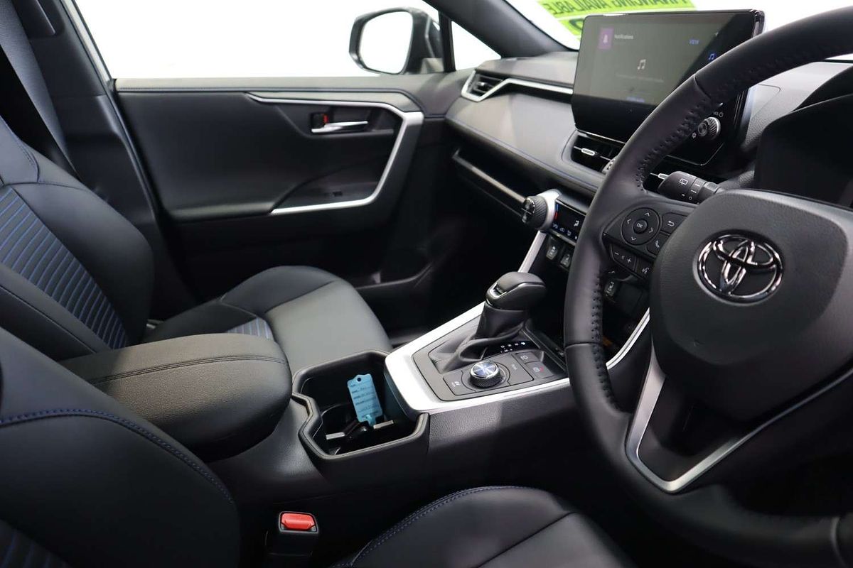 2022 Toyota RAV4 XSE AXAH54R