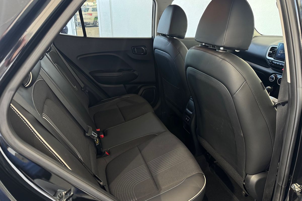 2023 Hyundai Venue Elite QX.V5