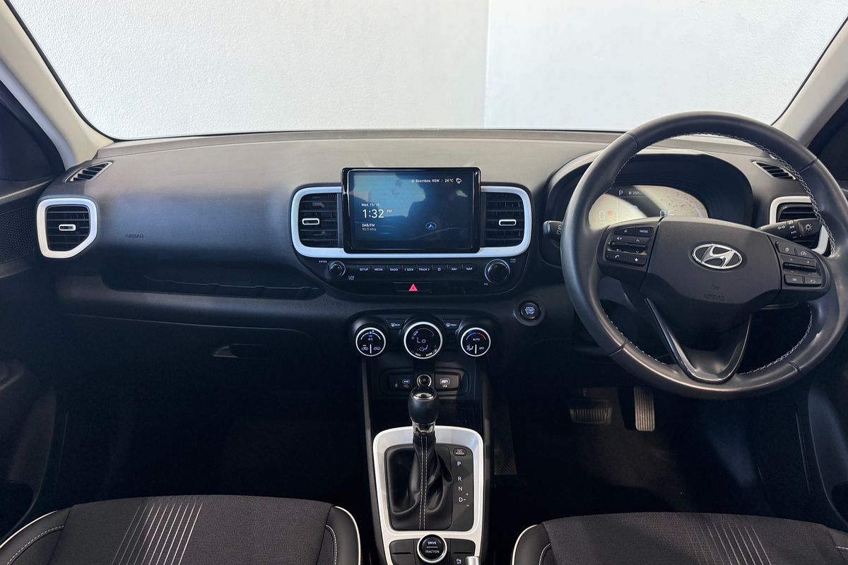 2023 Hyundai Venue Elite QX.V5