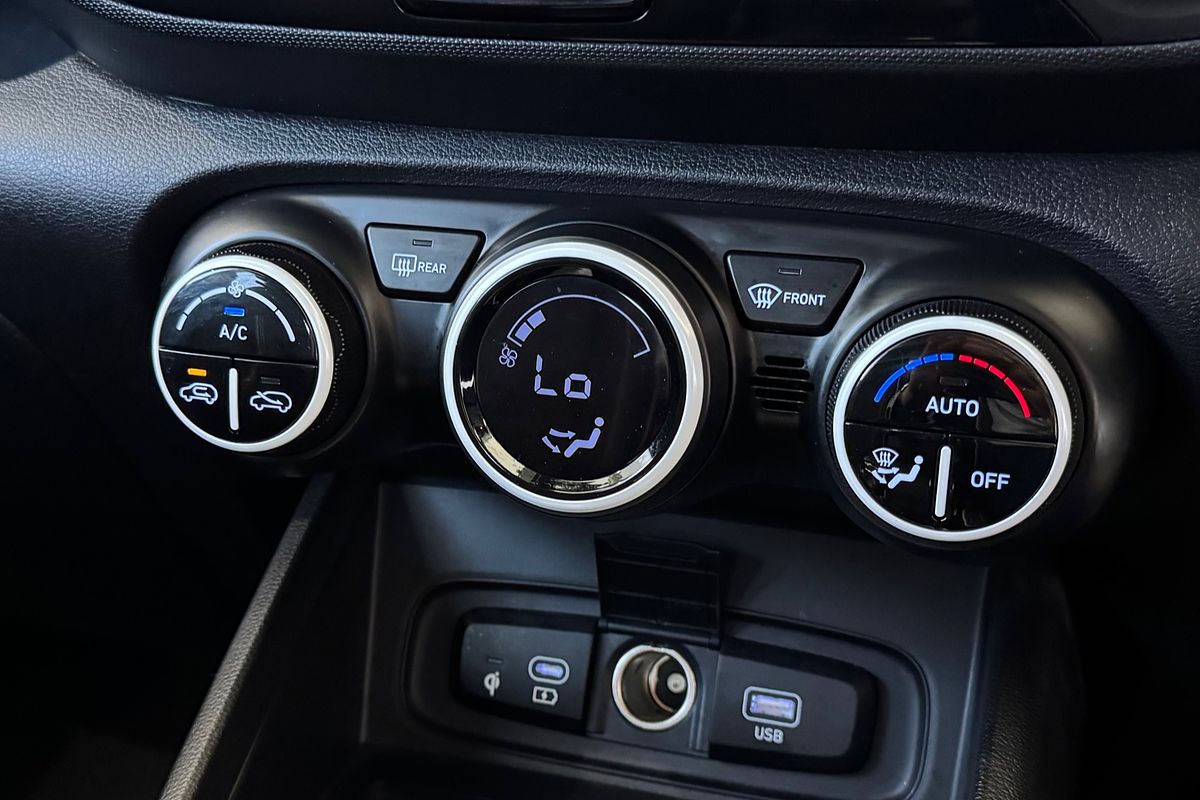 2023 Hyundai Venue Elite QX.V5