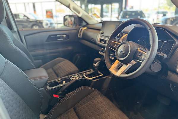 2025 Mitsubishi Triton GLS MV 4X4