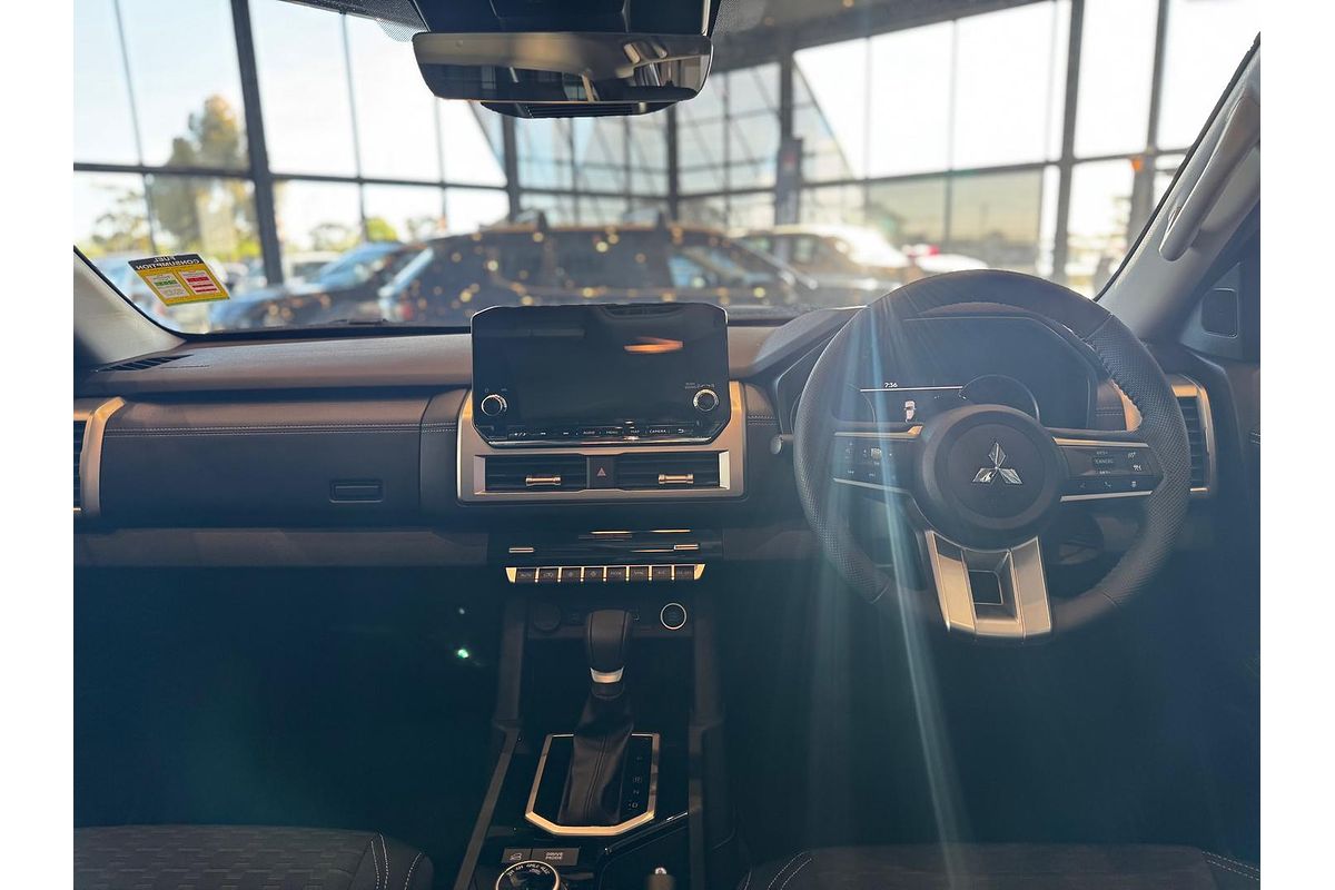 2025 Mitsubishi Triton GLS MV 4X4