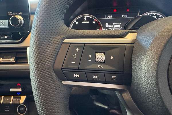 2025 Mitsubishi Triton GLS MV 4X4