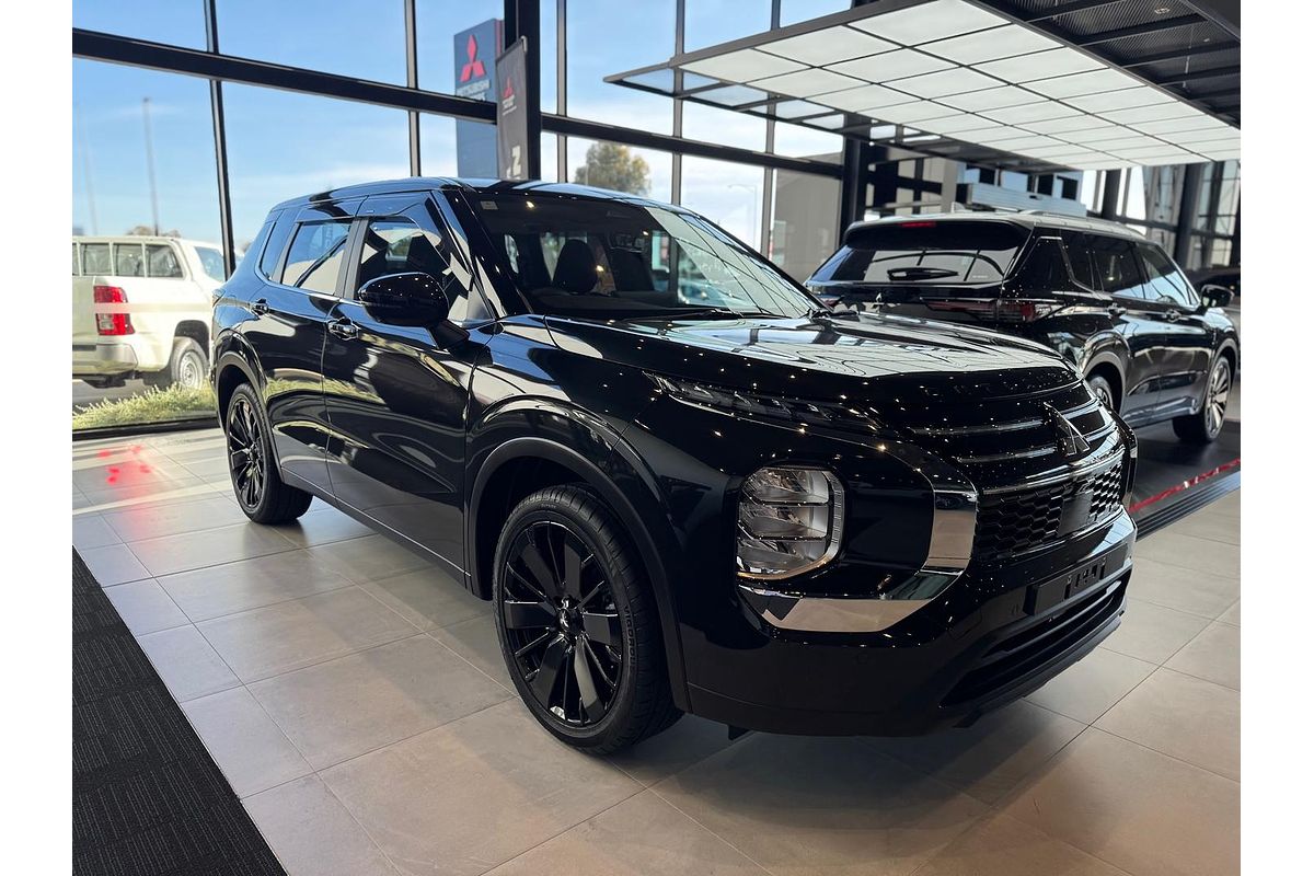 2025 Mitsubishi Outlander ES ZM