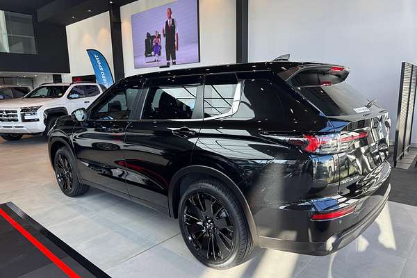 2025 Mitsubishi Outlander ES ZM