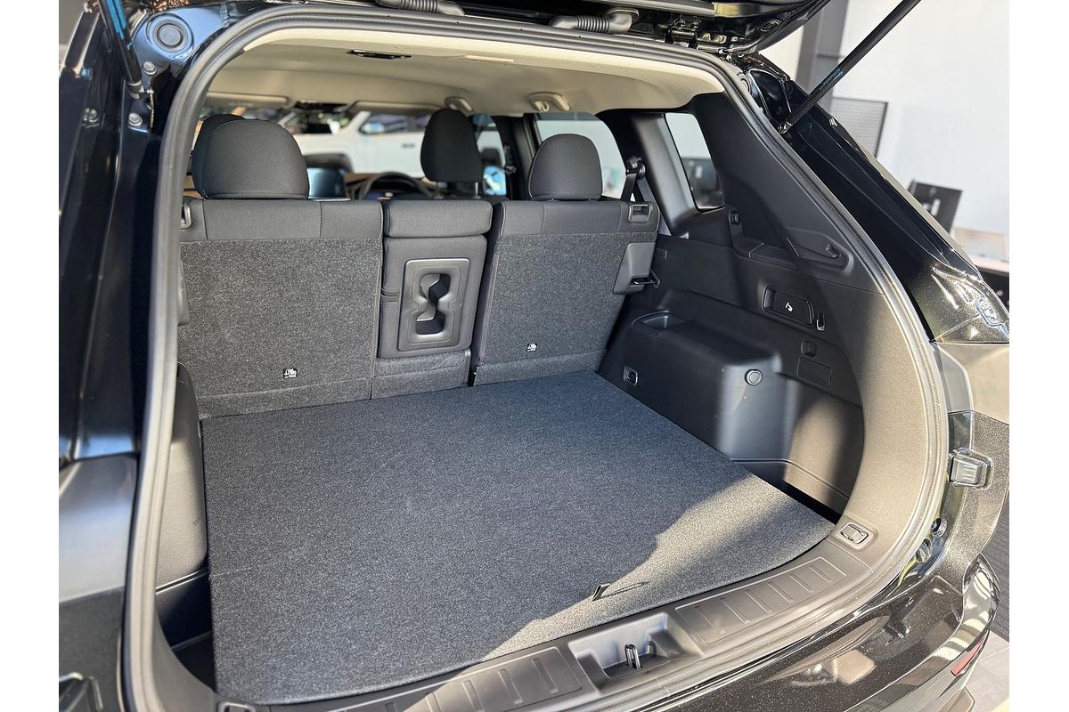2025 Mitsubishi Outlander ES ZM