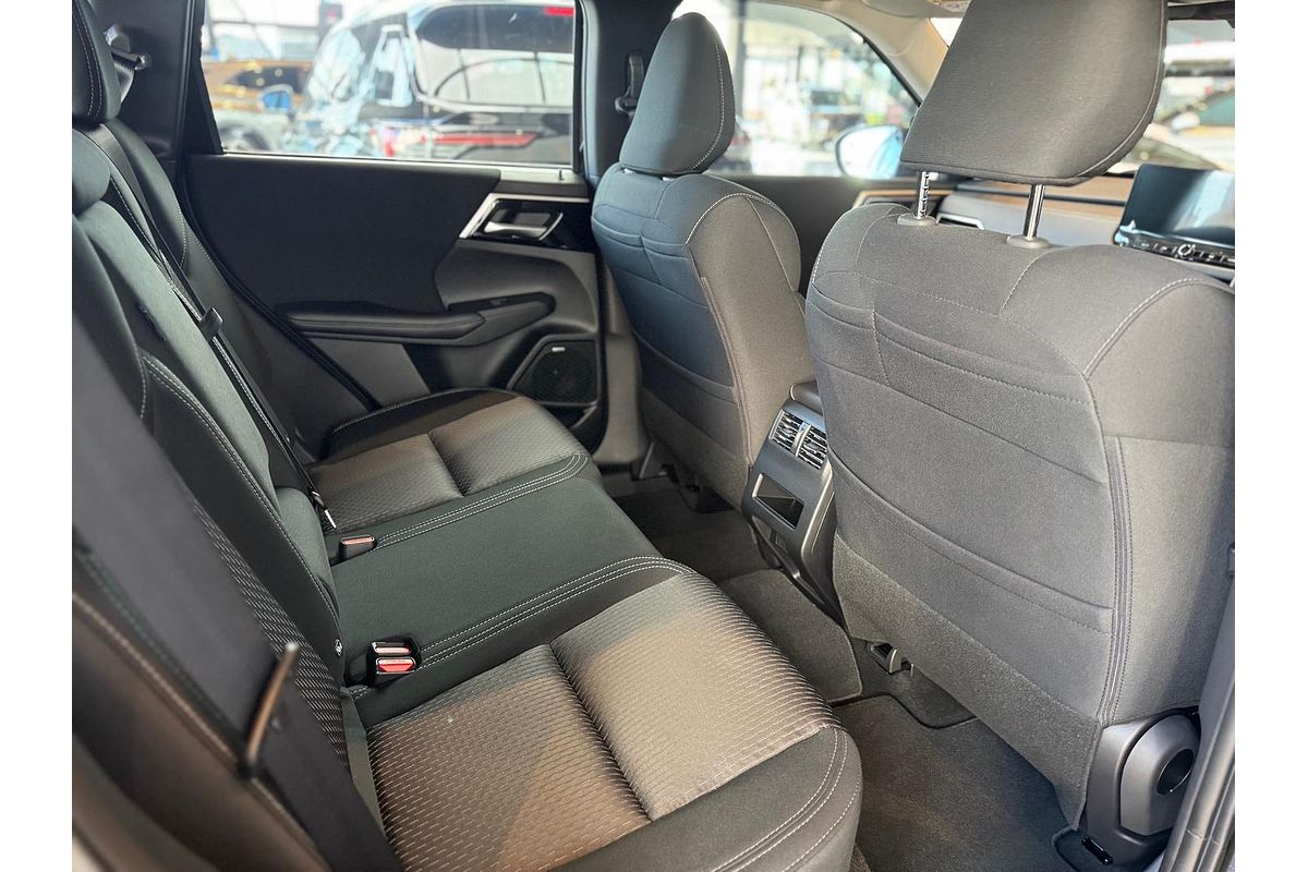 2025 Mitsubishi Outlander ES ZM