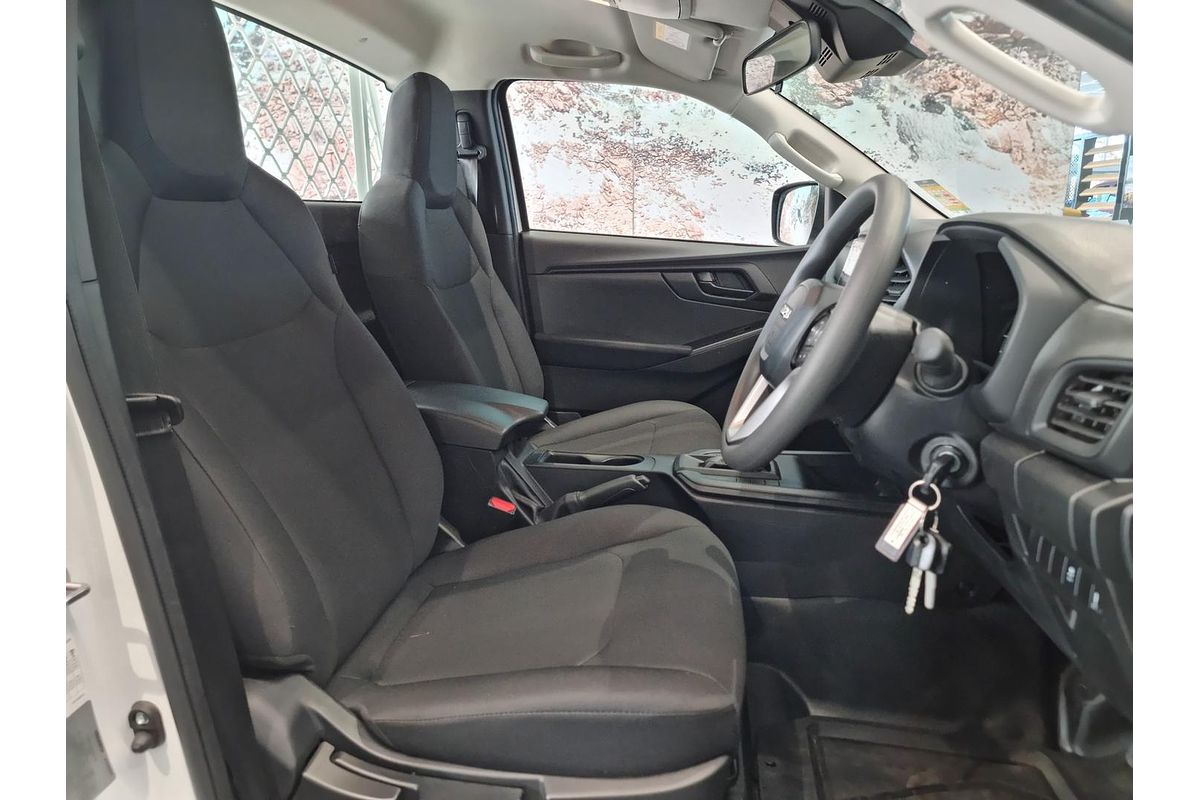 2025 Isuzu D-MAX SX High Ride Rear Wheel Drive