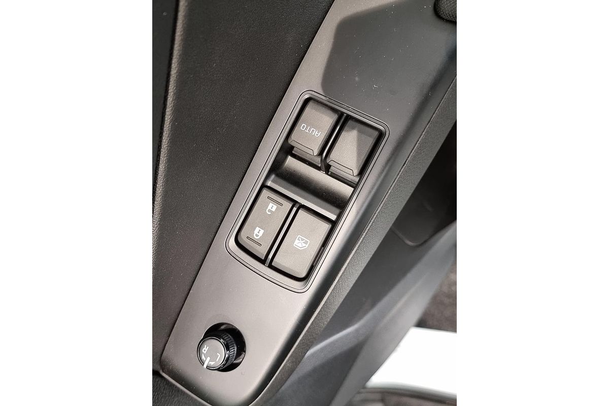 2025 Isuzu D-MAX SX High Ride Rear Wheel Drive