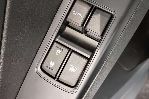 2025 Isuzu D-MAX SX High Ride Rear Wheel Drive