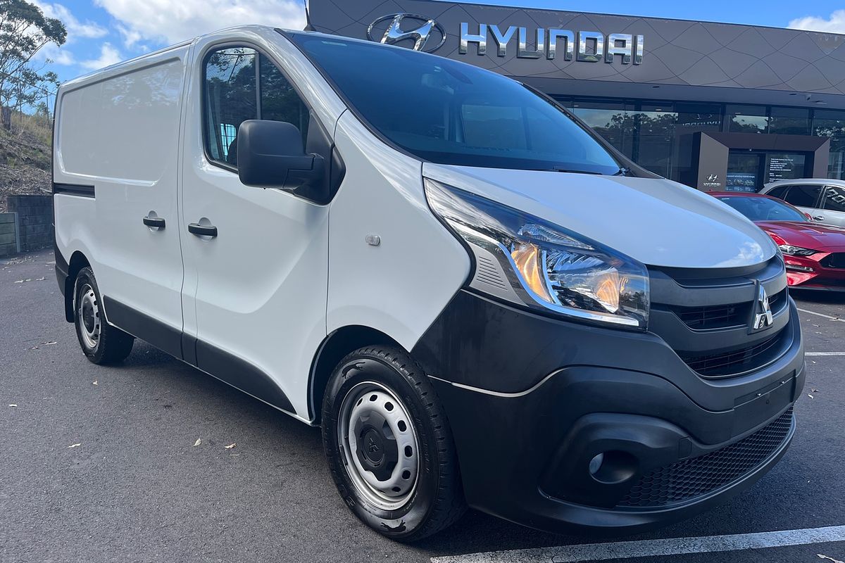 2020 Mitsubishi Express GLX SN SWB