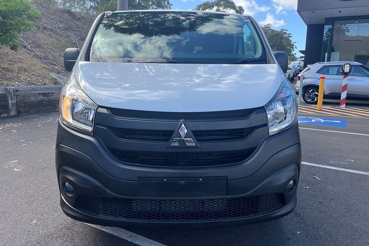 2020 Mitsubishi Express GLX SN SWB