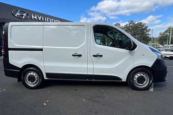2020 Mitsubishi Express GLX SN SWB