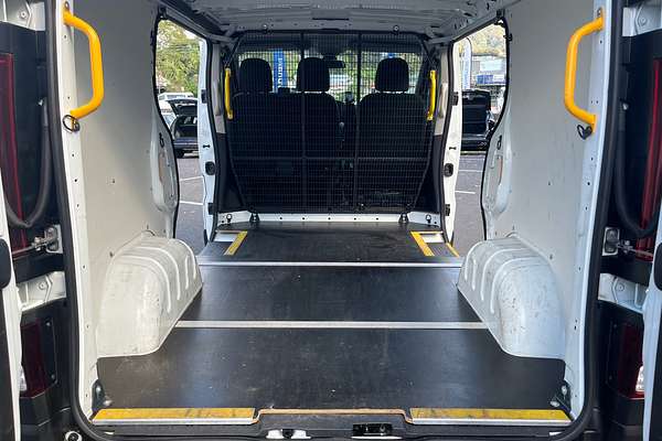 2020 Mitsubishi Express GLX SN SWB