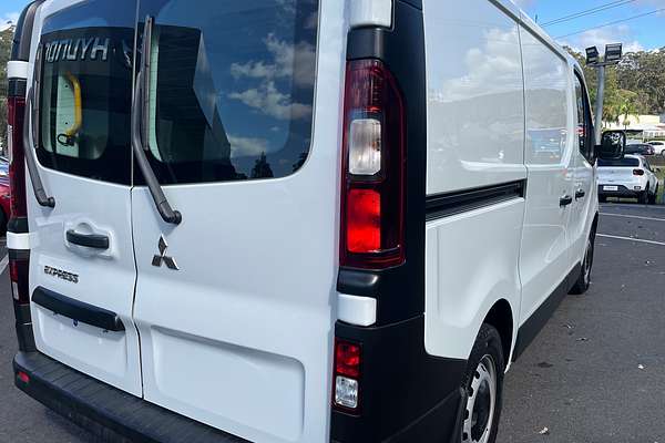 2020 Mitsubishi Express GLX SN SWB