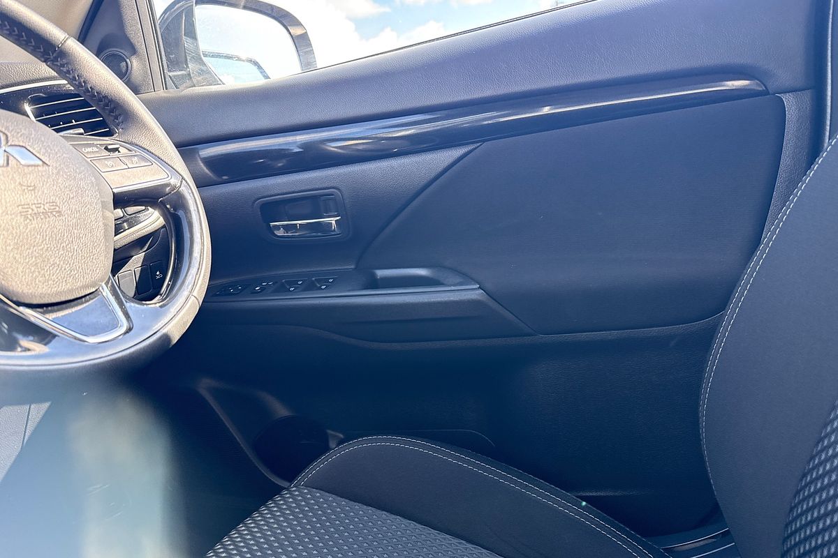 2019 Mitsubishi Outlander ES ZL