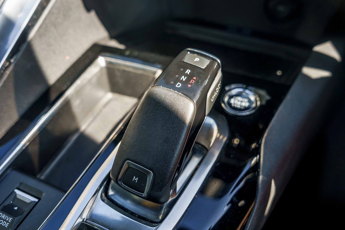 2021 Peugeot 5008 GT P87