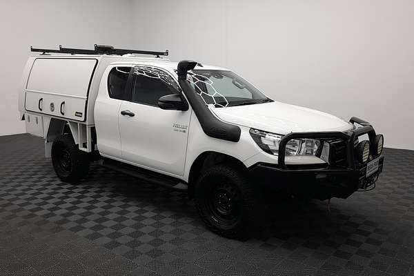 2020 Toyota Hilux SR GUN126R 4X4