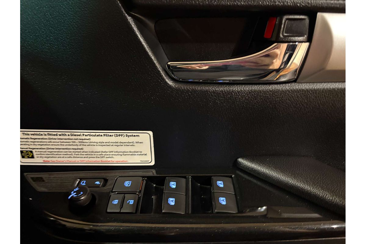 2020 Toyota Hilux SR5 GUN126R 4X4