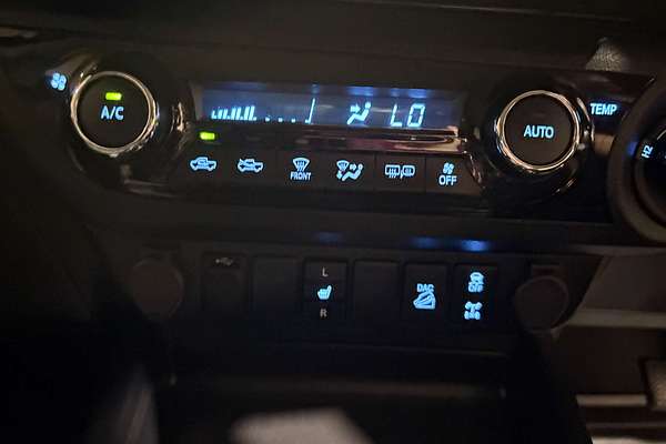 2020 Toyota Hilux SR5 GUN126R 4X4