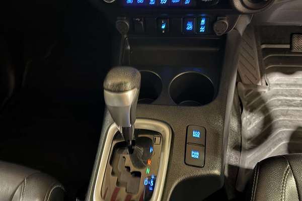 2020 Toyota Hilux SR5 GUN126R 4X4