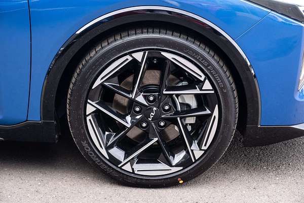 2025 Kia K4 GT-Line CL4m