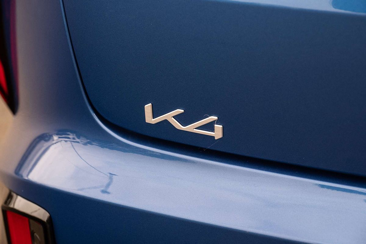 2025 Kia K4 GT-Line CL4m