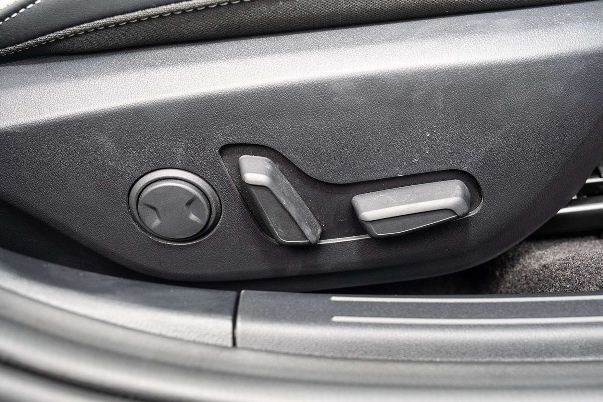 2025 Kia K4 GT-Line CL4m