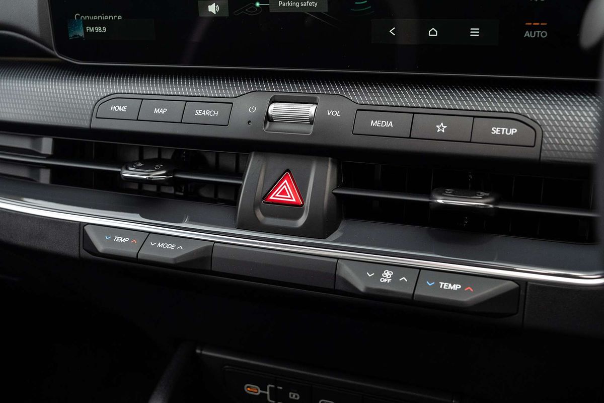 2025 Kia K4 GT-Line CL4m