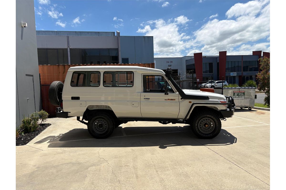 2013 Toyota Landcruiser WORKMATE (4x4) 11 SEAT VDJ78R MY12 UPDATE