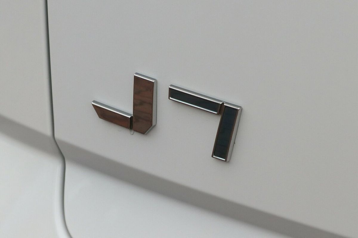 2025 Jaecoo J7 SHS Summit