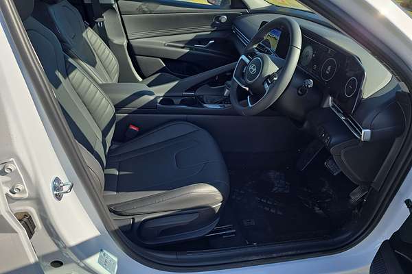 2025 Hyundai i30 Elite CN7.V2