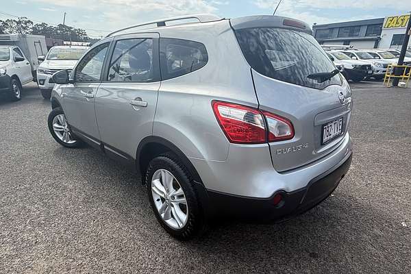 2013 Nissan Dualis +2 ST J10 Series 4