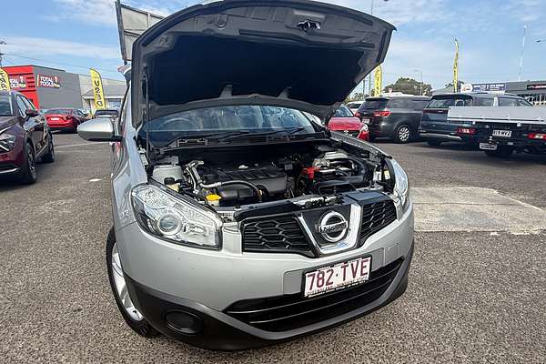 2013 Nissan Dualis +2 ST J10 Series 4