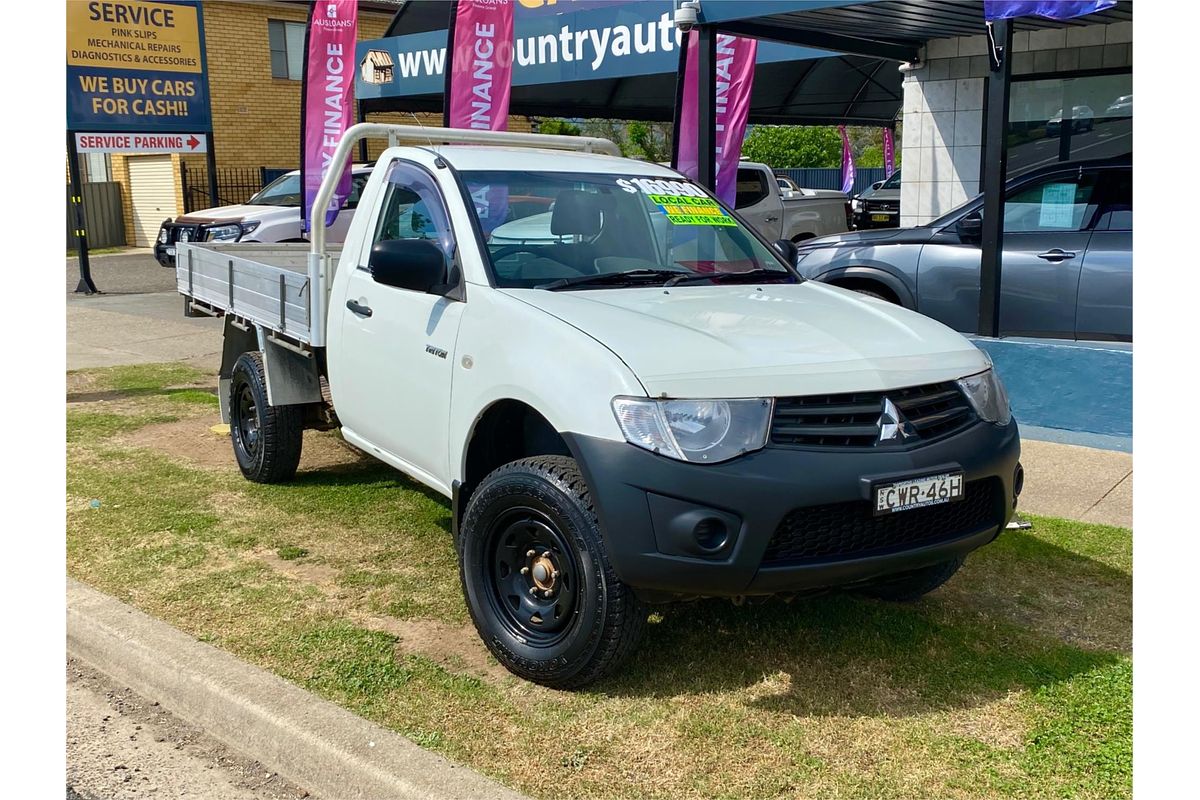 2014 Mitsubishi Triton GL MN